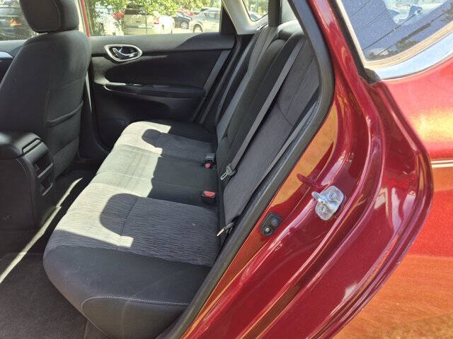 Used 2015 Nissan Sentra SV FWD image 28