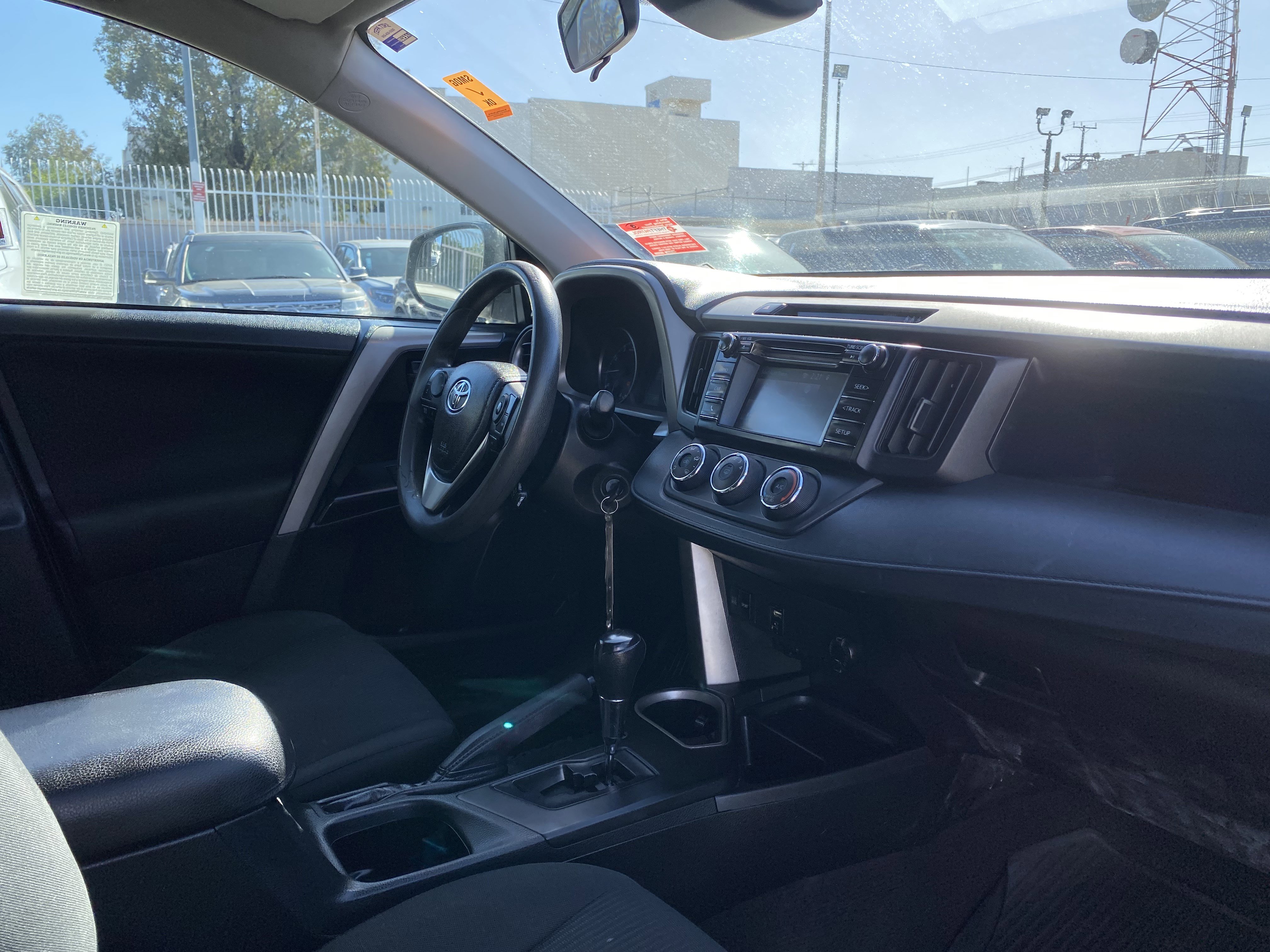 Used 2018 Toyota RAV4 LE w/ Cargo Management Package FWD image 26