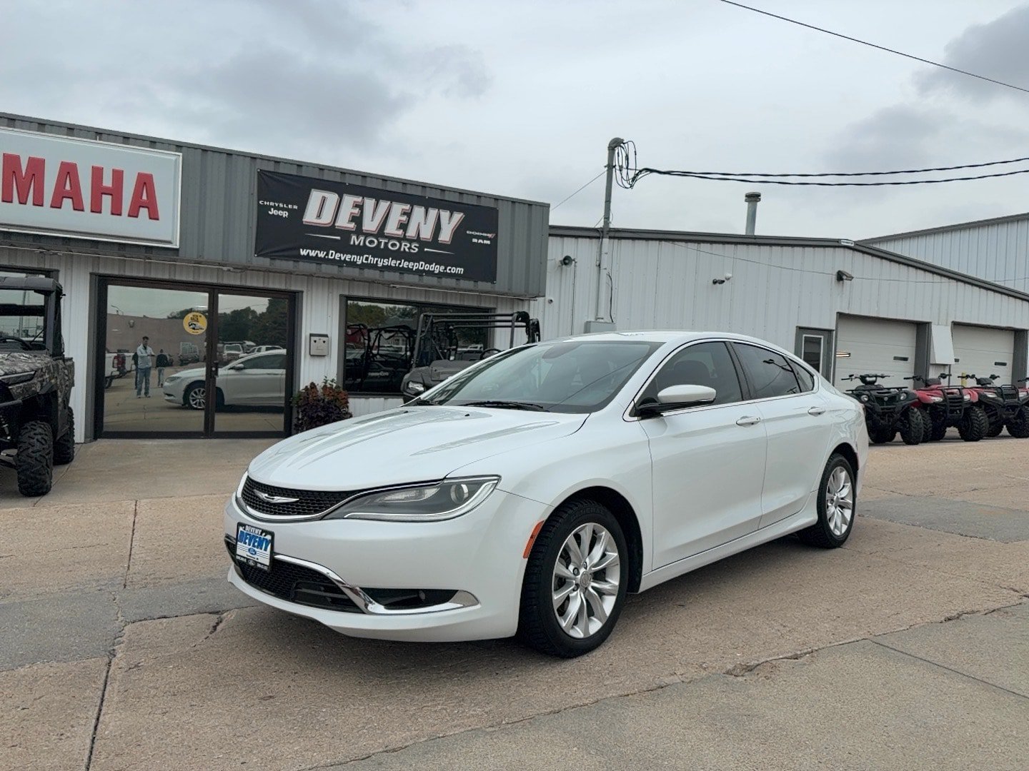 Used 2015 Chrysler 200 C w/ Navigation & Sound Group I FWD image 2