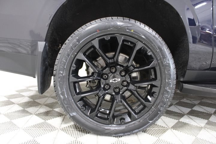 Used 2022 Chevrolet Suburban RST w/ Luxury Package AWD/4WD image 47