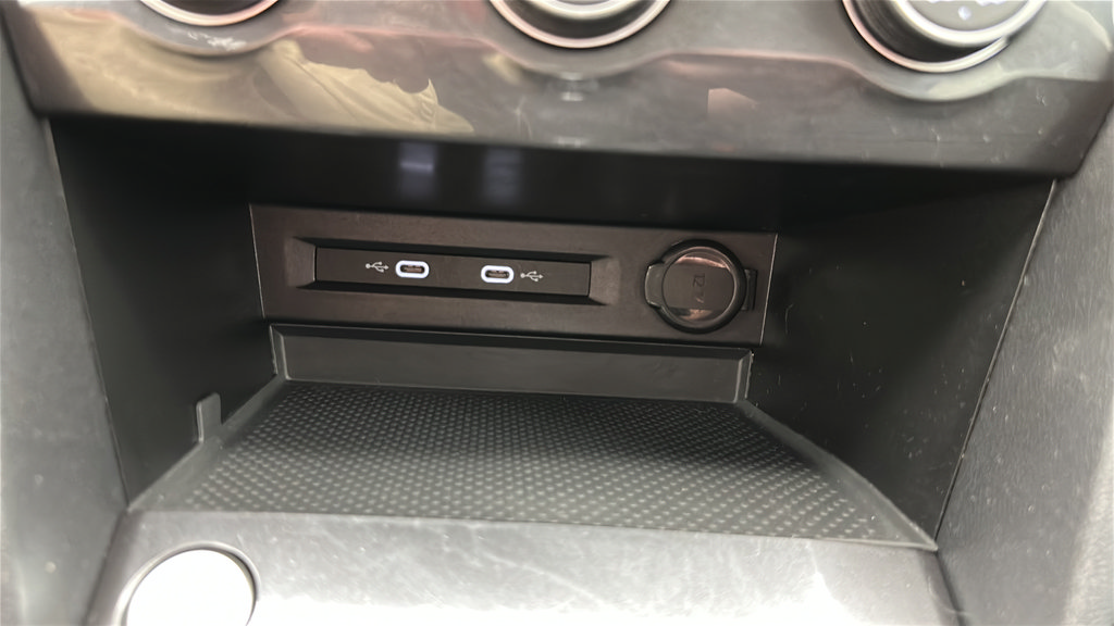 Used 2022 Volkswagen Tiguan S FWD image 22