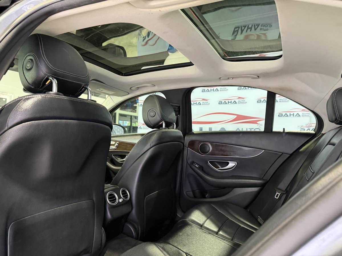 Used 2017 Mercedes-Benz C 300 4MATIC Sedan w/ Premium 1 Package image 34