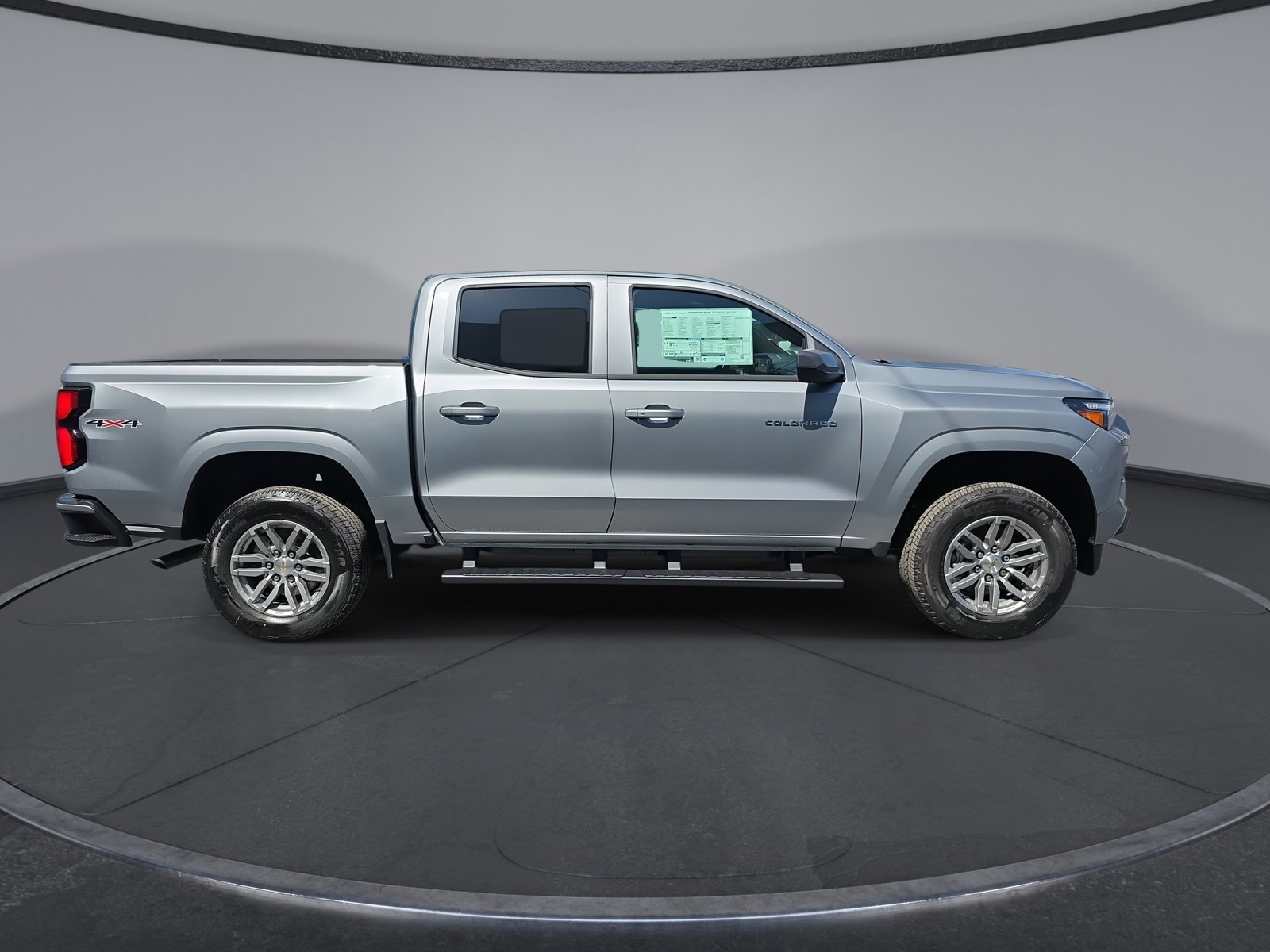 New 2026 Chevrolet Colorado LT w/ LT Convenience Package AWD/4WD image 14