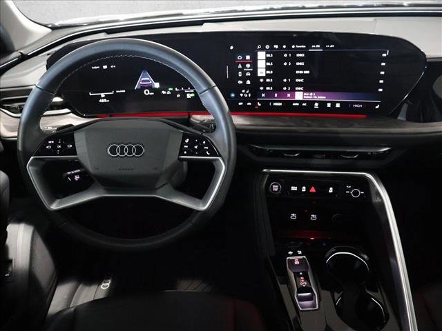 Used 2025 Audi Q5 Premium w/ Convenience Package image 22