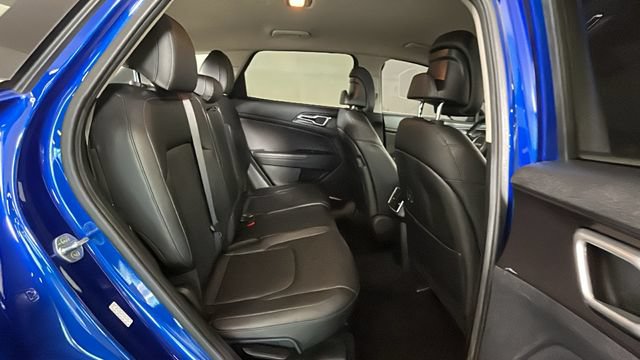 Used 2023 Kia Sportage EX FWD image 29
