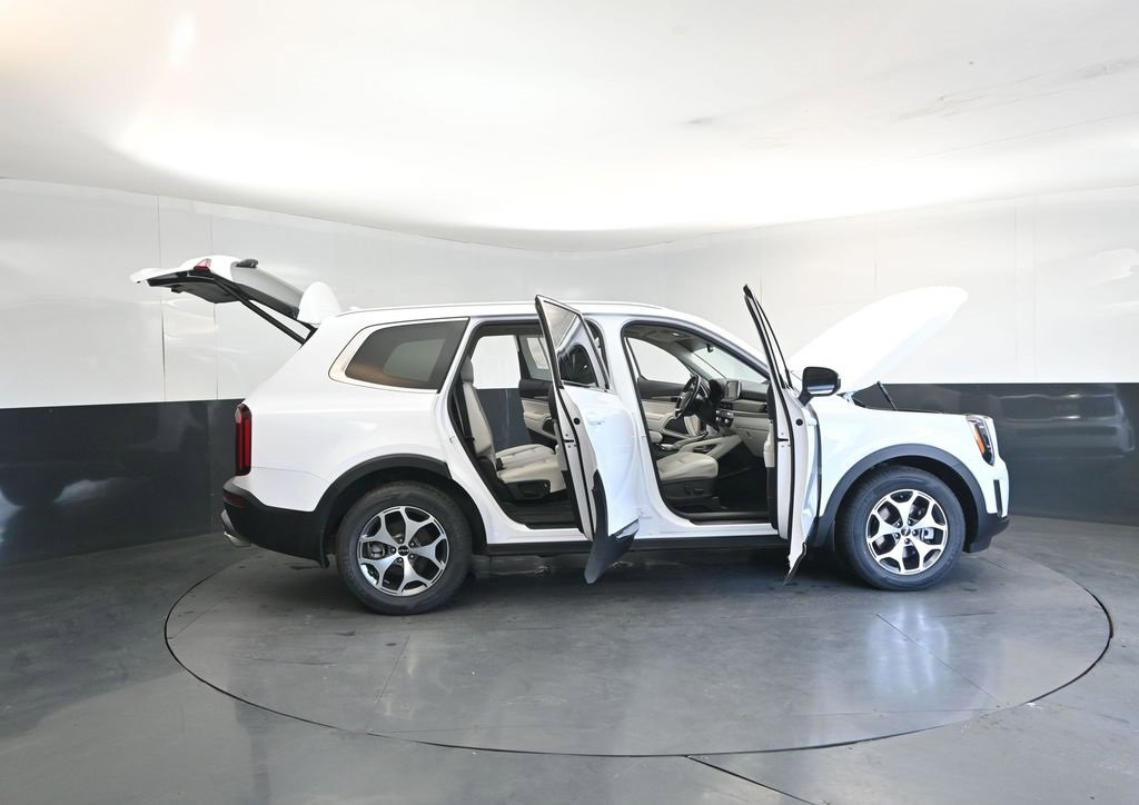 Used 2022 Kia Telluride EX image 29