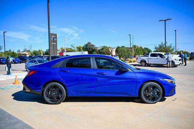 New 2026 Hyundai Elantra SEL w/ Cargo Package FWD image 6