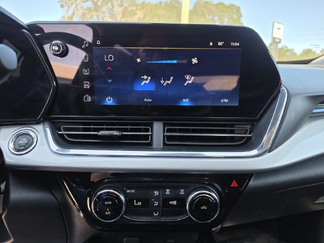 Certified 2026 Chevrolet Trax LT FWD image 24