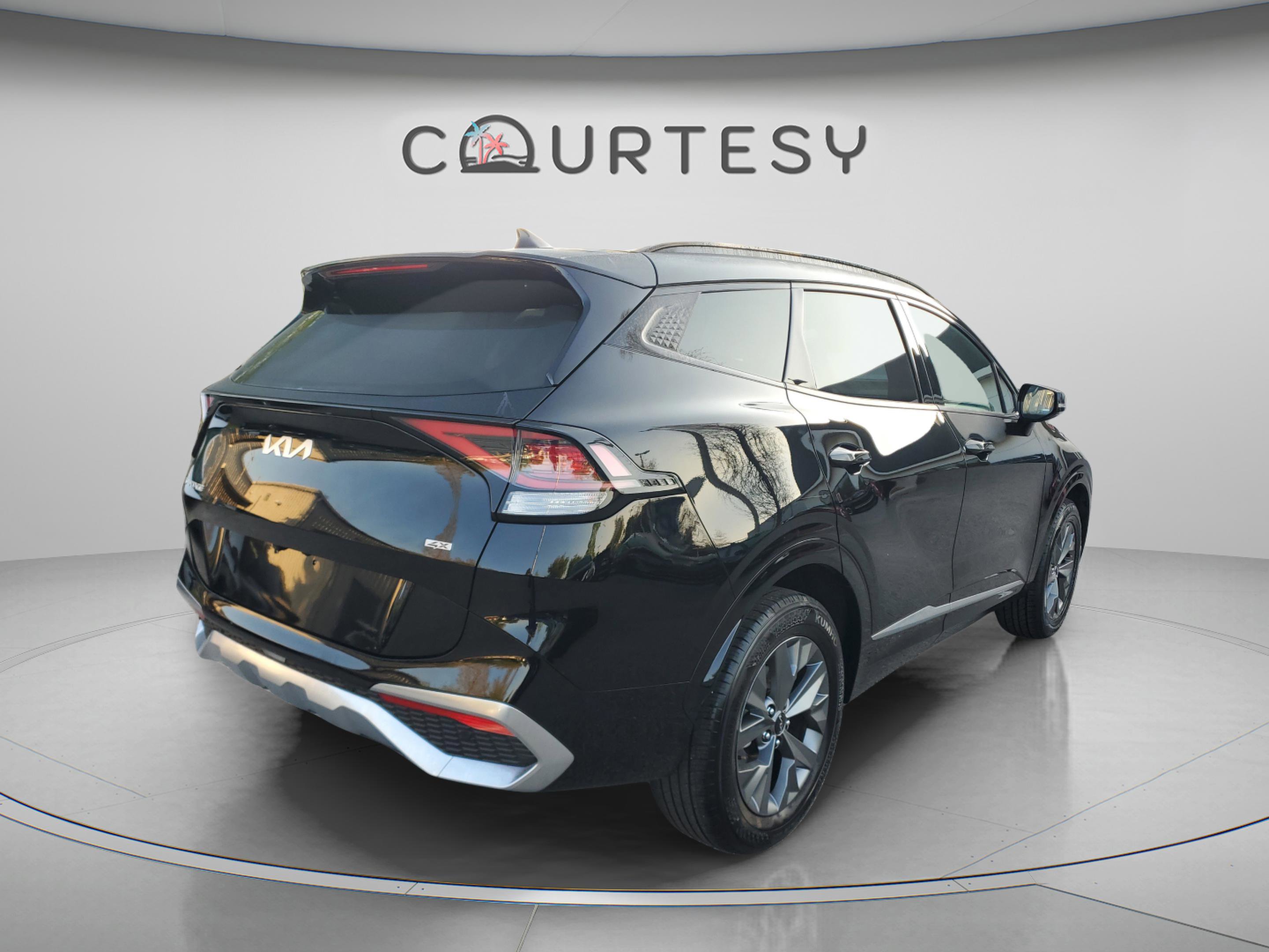 Certified 2023 Kia Sportage SX image 3