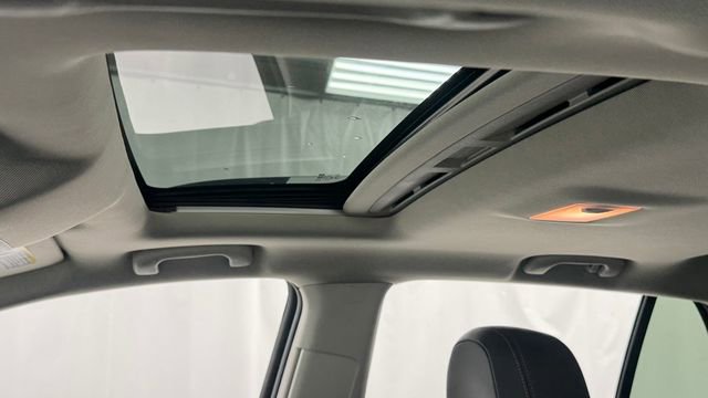 Used 2015 Chevrolet Trax LT w/ LT Sun and Sound Package image 34