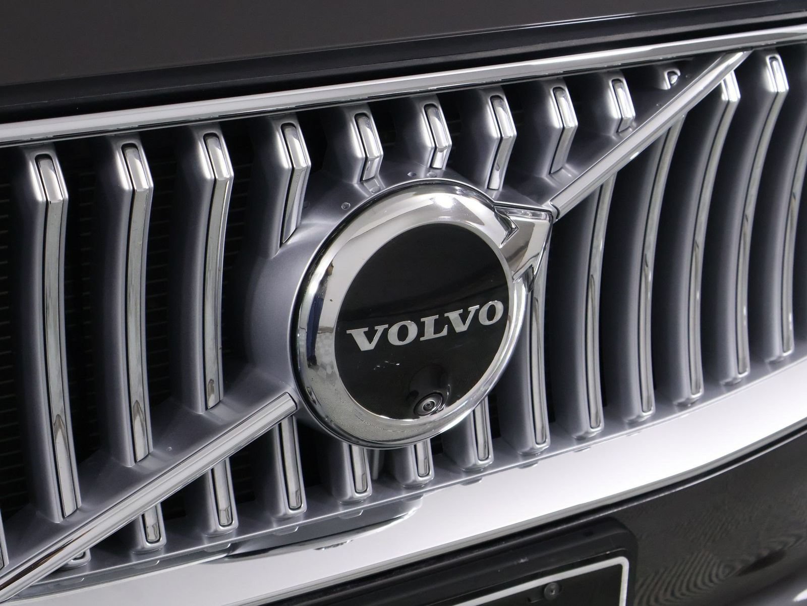 Certified 2024 Volvo XC90 T8 Plus w/ Protection Package Premier AWD/4WD image 27