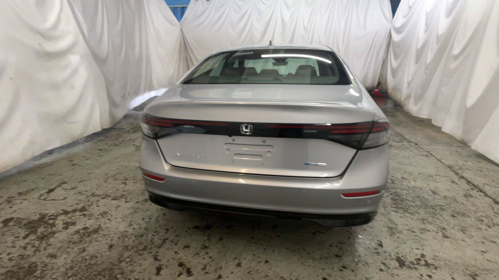 Used 2024 Honda Accord EX-L image 7
