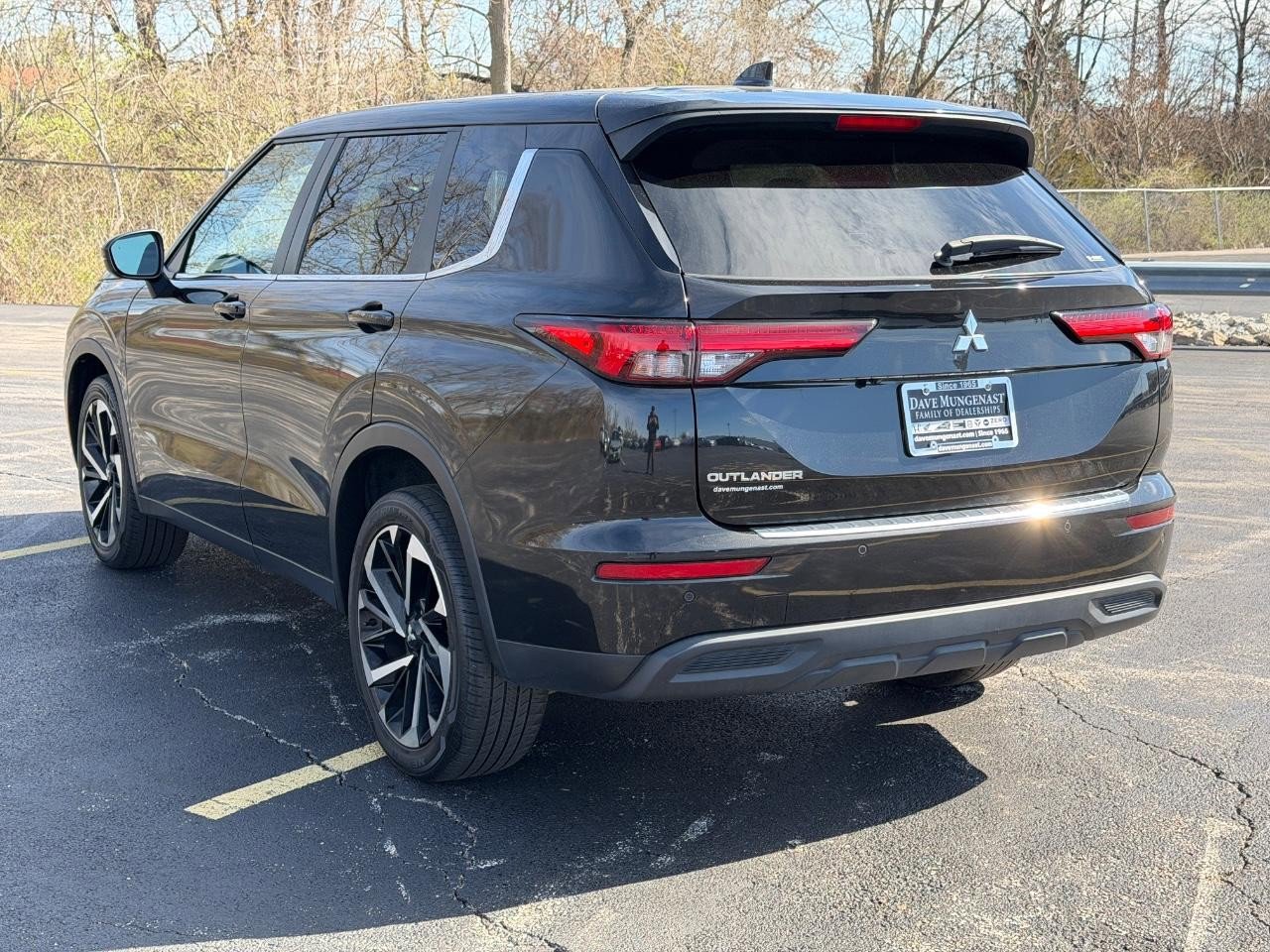 Used 2022 Mitsubishi Outlander ES image 6