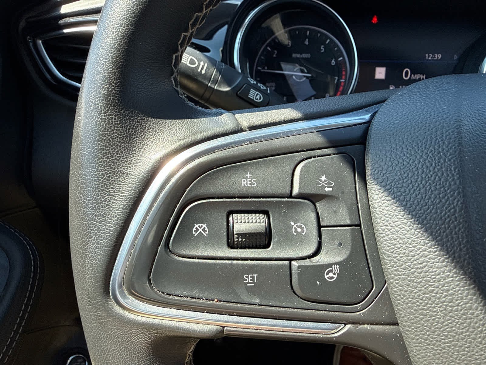 Used 2021 Buick Encore GX Essence w/ Advanced Technology Package AWD/4WD image 13