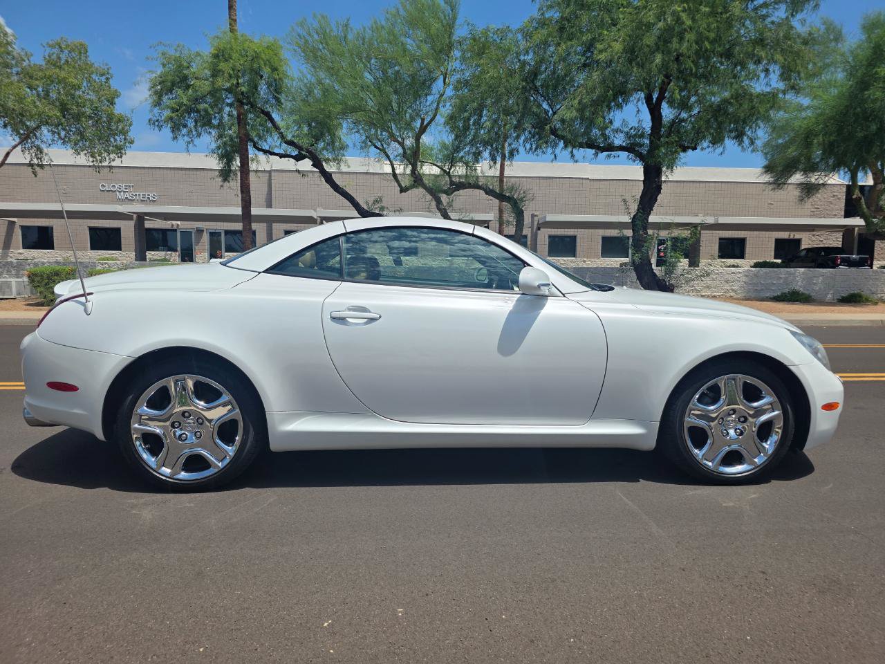 Used 2008 Lexus SC 430 Convertible RWD image 33