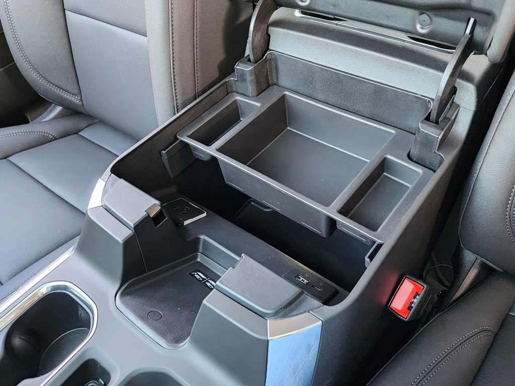 New 2026 GMC Sierra 1500 SLT image 33