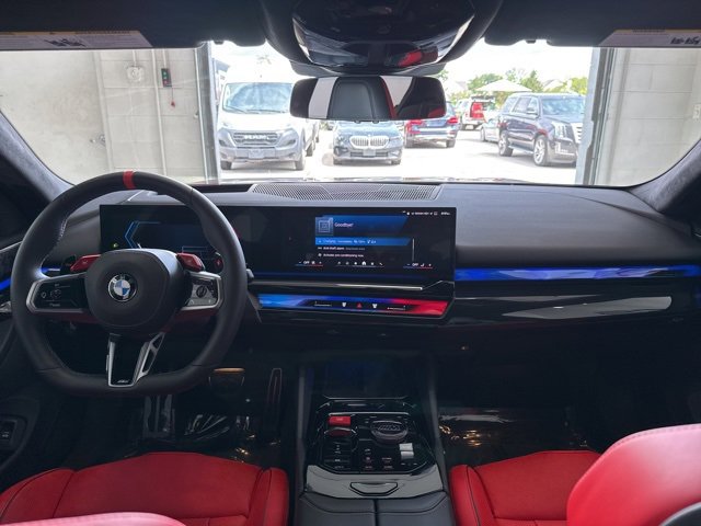 Used 2025 BMW M5 w/ Carbon Package image 37