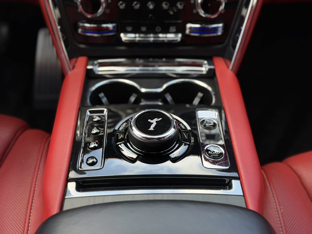 Used 2021 Rolls-Royce Cullinan AWD/4WD image 34