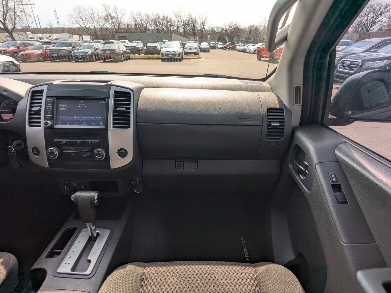 Used 2019 Nissan Frontier SV AWD/4WD image 18