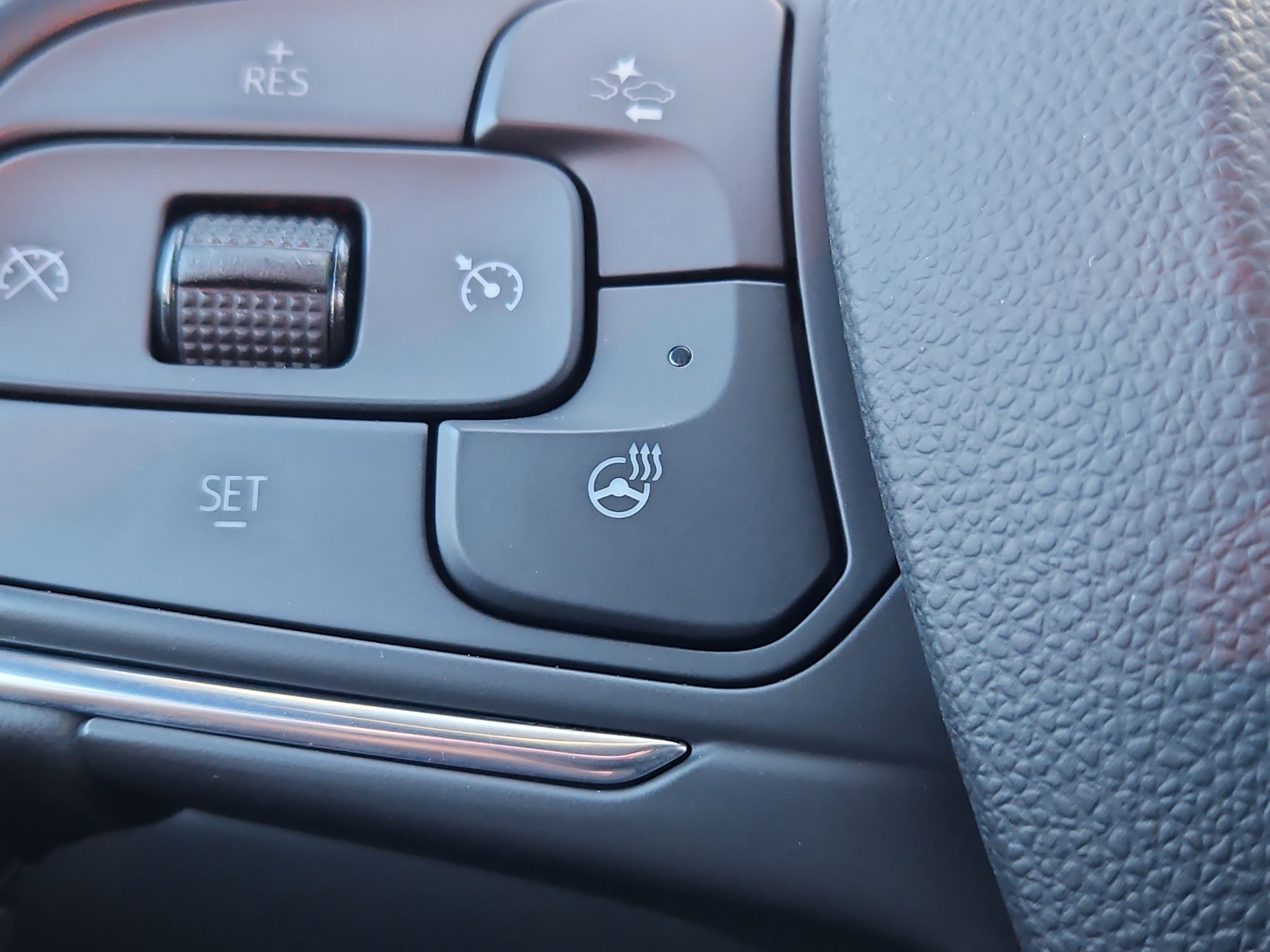 Used 2024 Buick Envista Sport Touring w/ Convenience I Package image 10