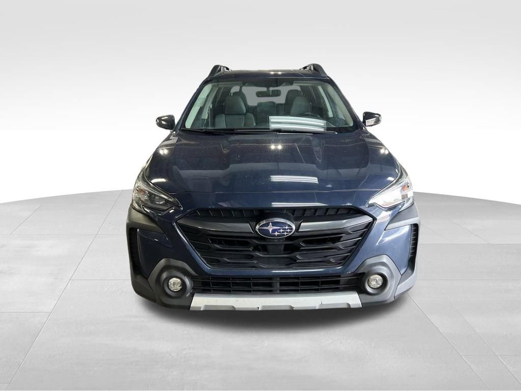 Used 2023 Subaru Outback Limited image 2