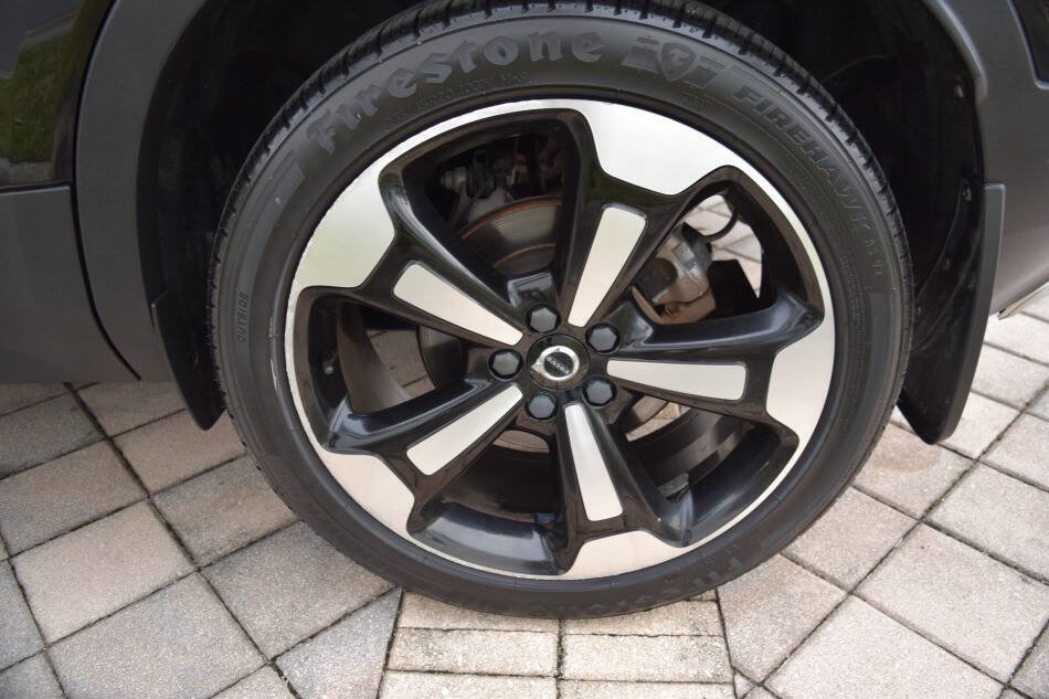 Used 2020 Volvo XC40 T5 Momentum w/ Protection Package Premier image 85