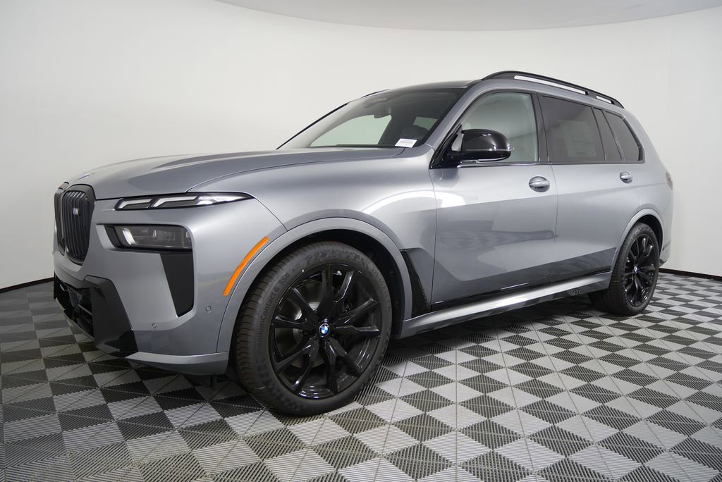 Used 2026 BMW X7 M60i image 8
