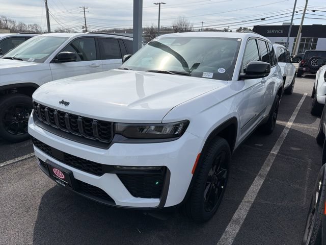New 2026 Jeep Grand Cherokee Limited w/ Limited Altitude Package AWD/4WD image 3