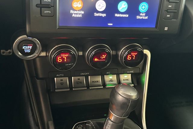 Used 2022 Toyota GR86 Premium w/ ALL Weather Mat Package (TMS) image 23