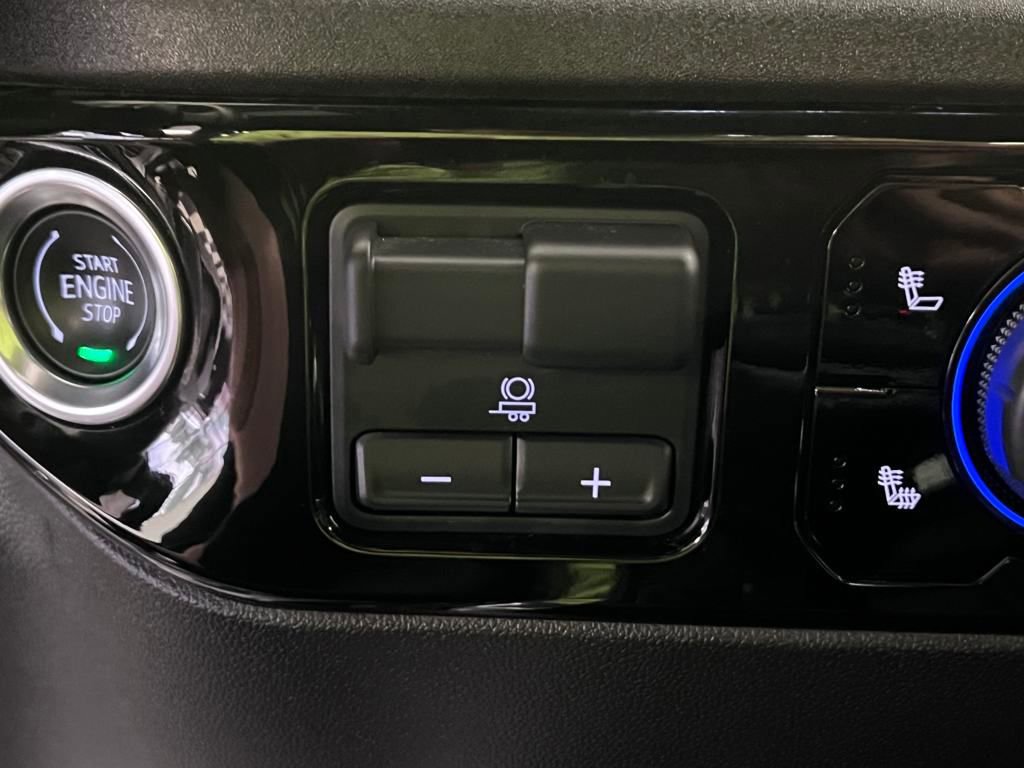 Used 2025 Chevrolet Silverado 1500 RST image 28