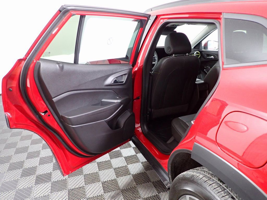 New 2026 Chevrolet Trax LT w/ LT Convenience Package image 25