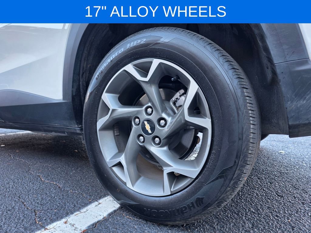 Certified 2025 Chevrolet Trax LT w/ LT Convenience Package image 31