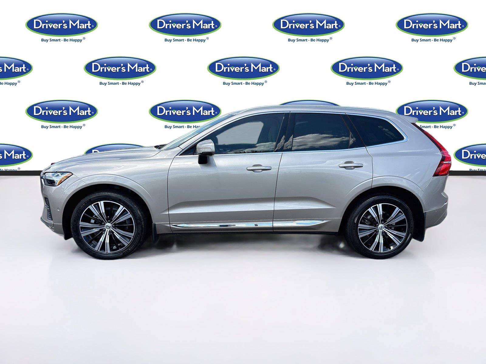 Used 2023 Volvo XC60 B5 Plus AWD/4WD image 4