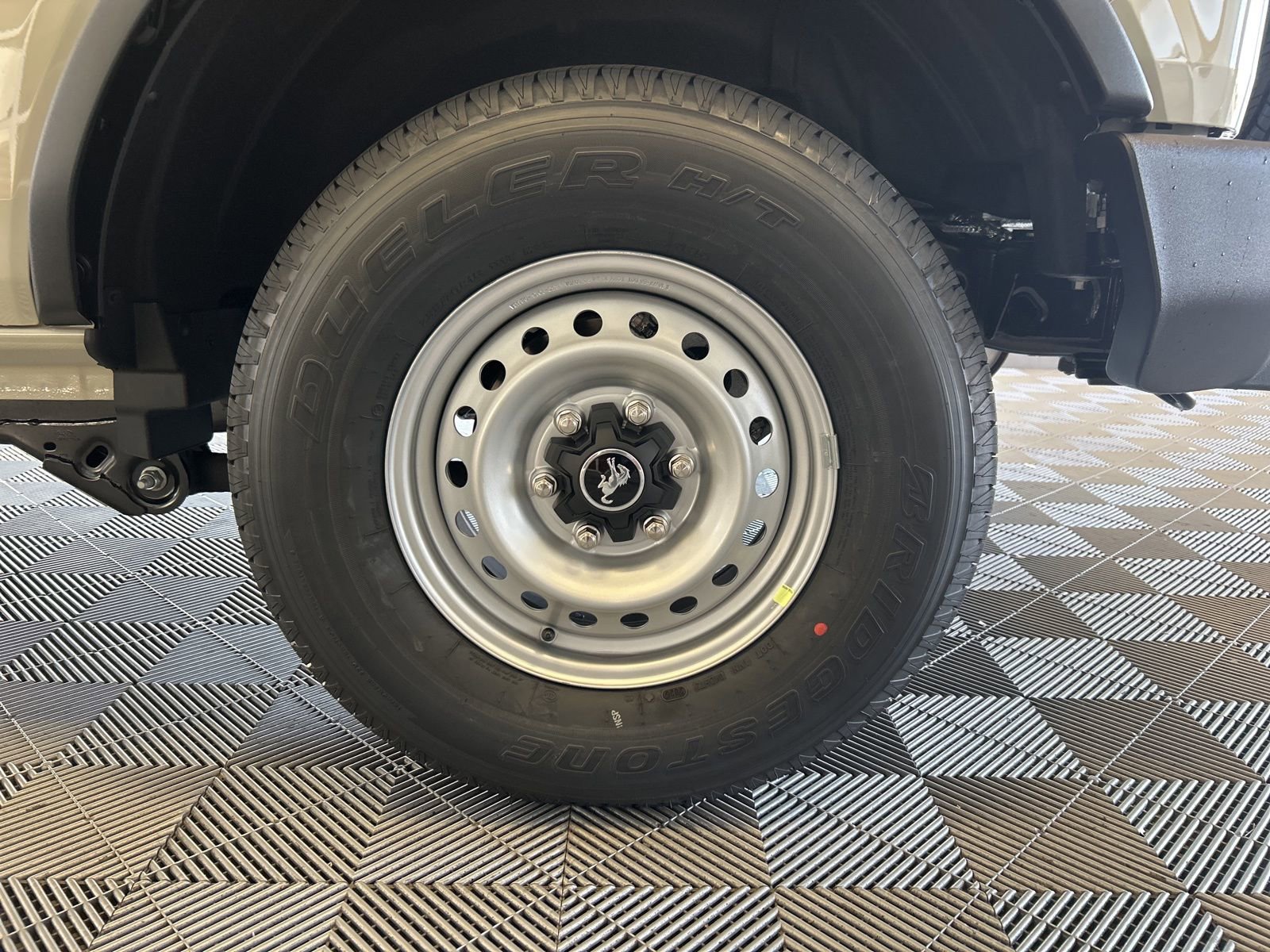 New 2025 Ford Bronco 4-Door image 8