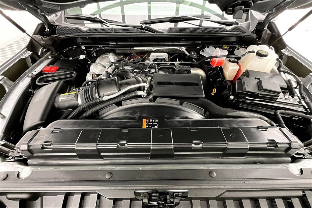 Used 2025 GMC Sierra 3500 SLT w/ SLT Premium Package image 10