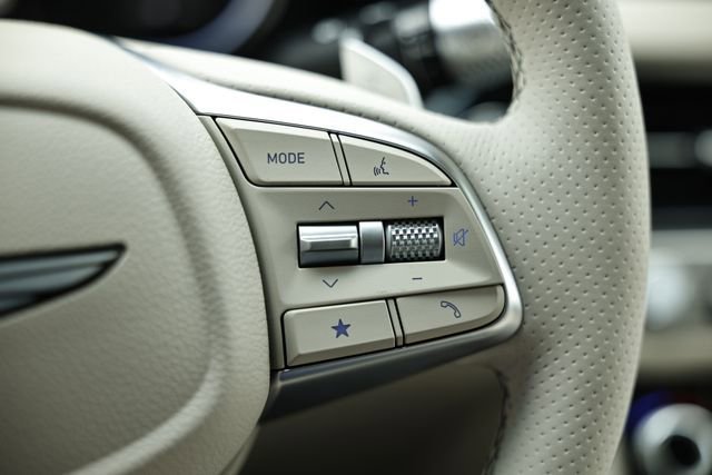 New 2026 Genesis G70 2.5T Prestige image 32