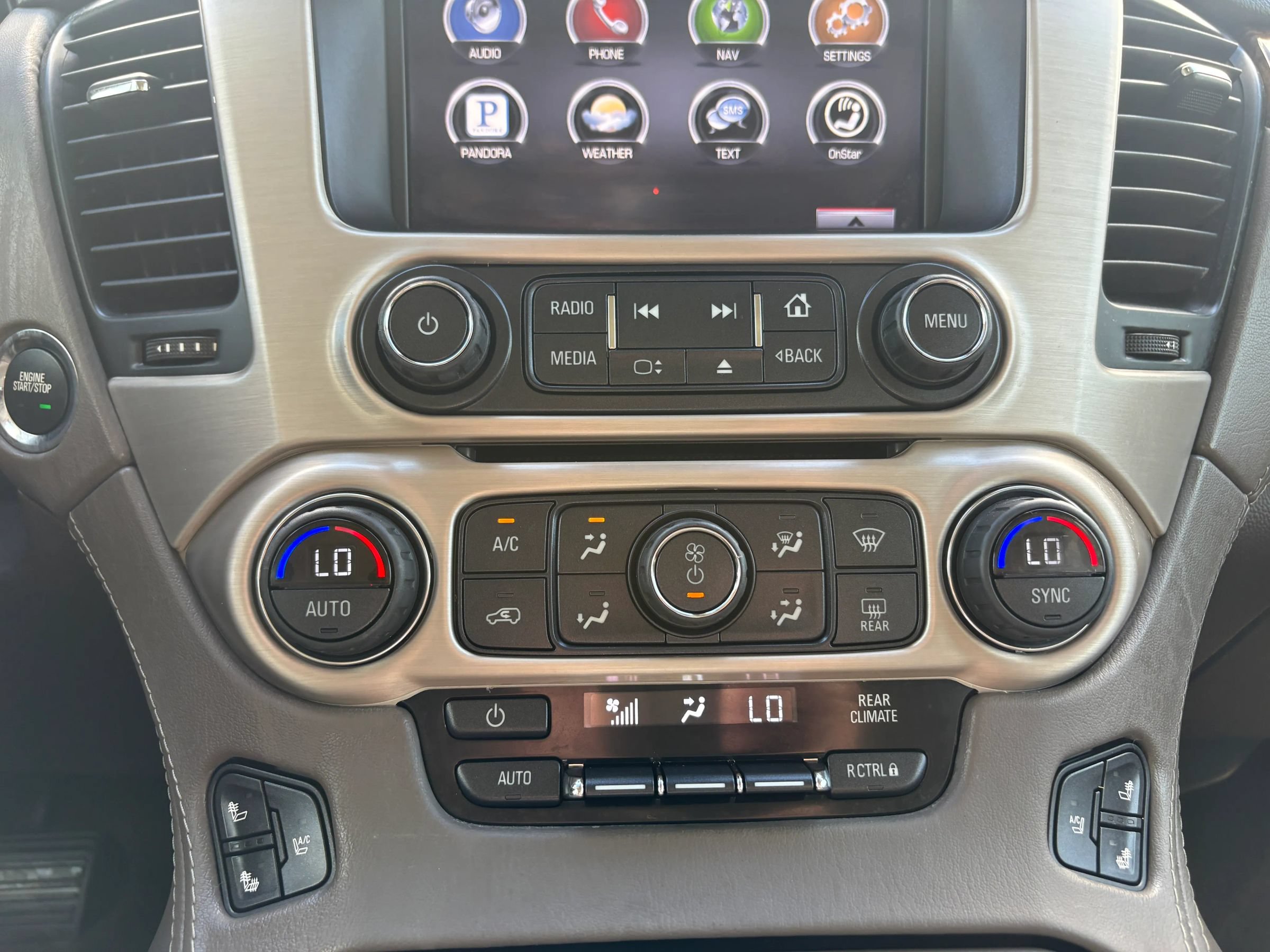 Used 2015 GMC Yukon Denali w/ Enhanced Security Package AWD/4WD image 14