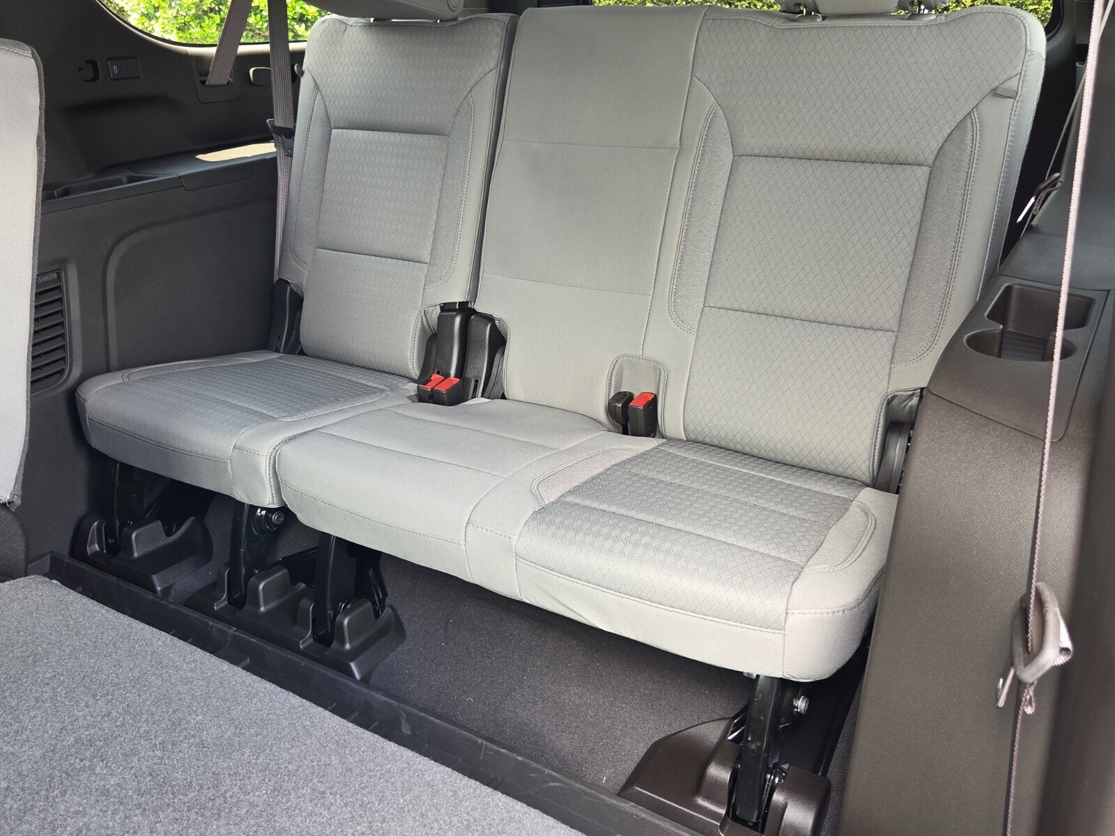 New 2026 Chevrolet Suburban LS w/ LPO, Dark Essentials Package RWD image 6