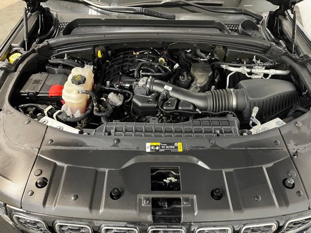 Used 2021 Jeep Grand Cherokee L Limited AWD/4WD image 12