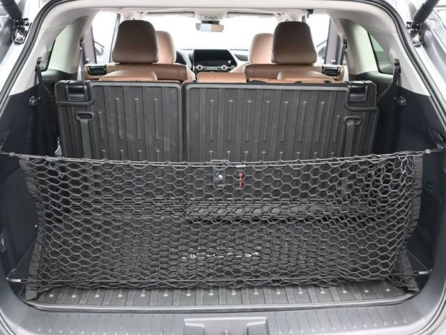 Certified 2025 Toyota Highlander XLE image 38