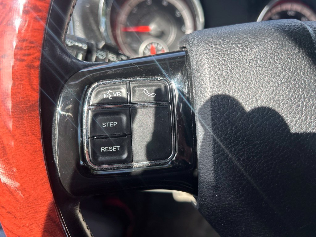 Used 2017 Dodge Grand Caravan SXT FWD image 11