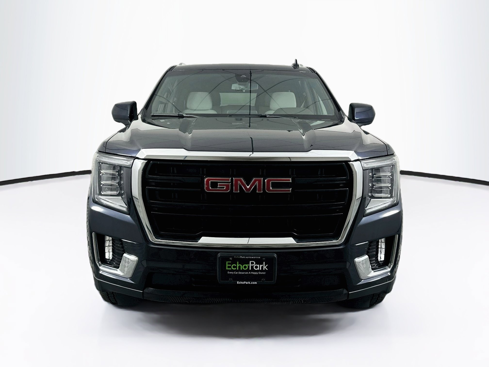 Used 2022 GMC Yukon XL SLE AWD/4WD image 2