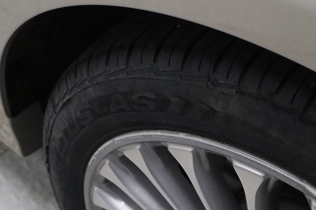 Used 2016 Ford Fusion Titanium FWD image 23