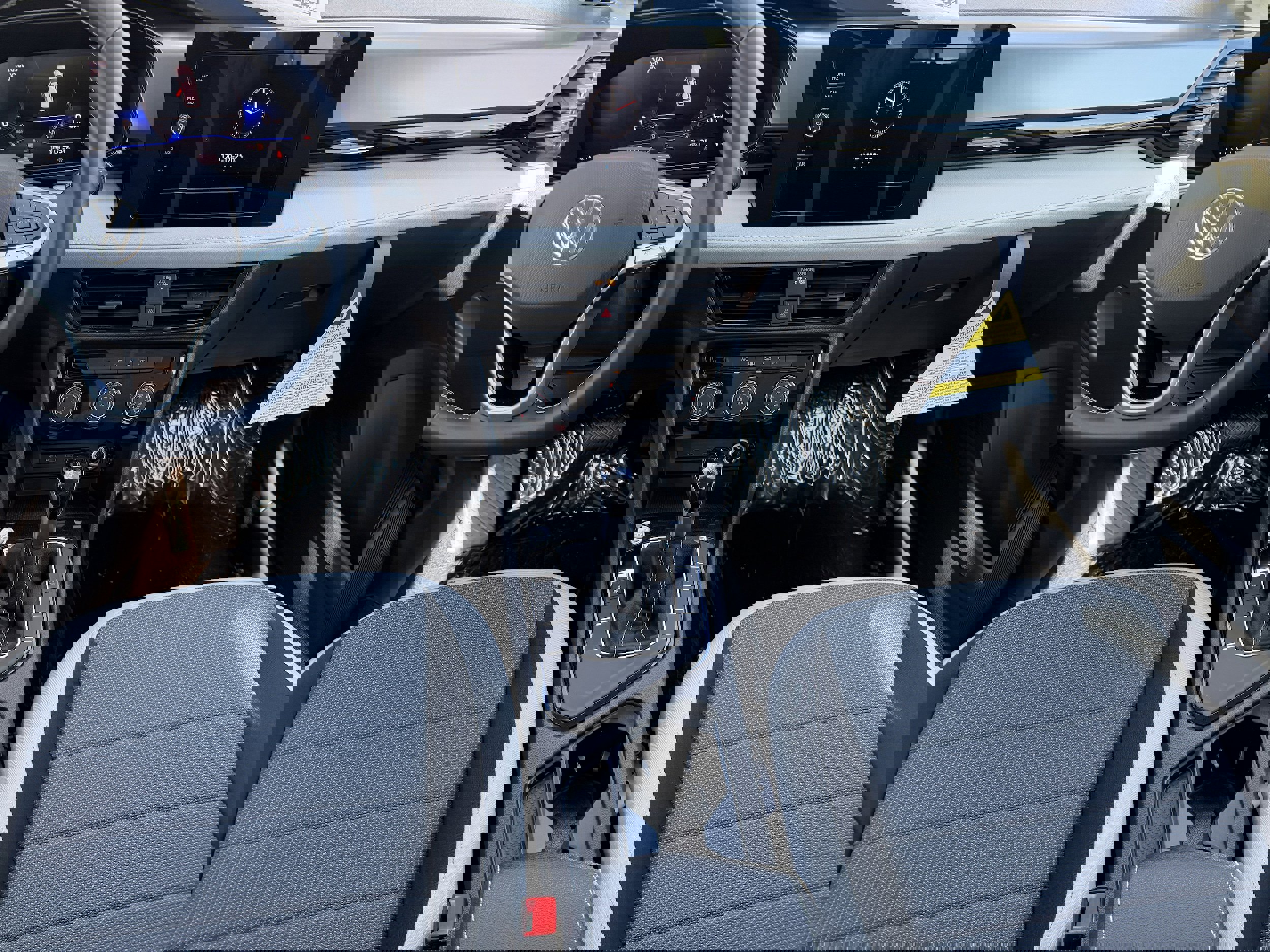 New 2026 Volkswagen Taos S image 13