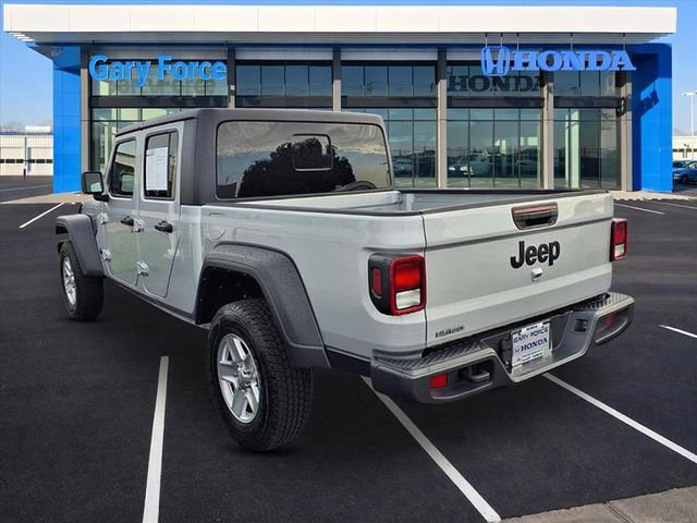 Used 2023 Jeep Gladiator Sport image 3