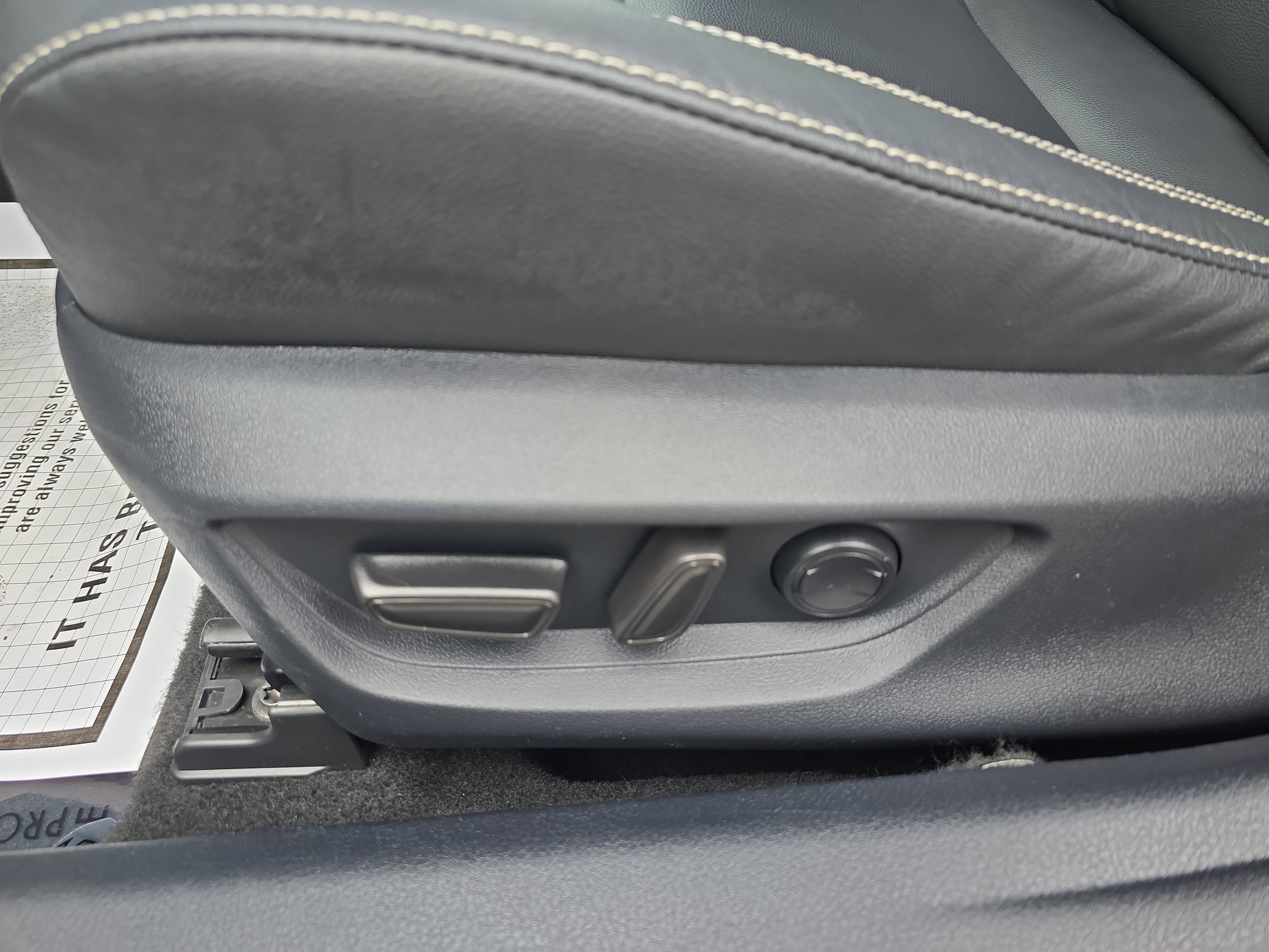 Used 2025 Toyota Camry SE FWD image 18