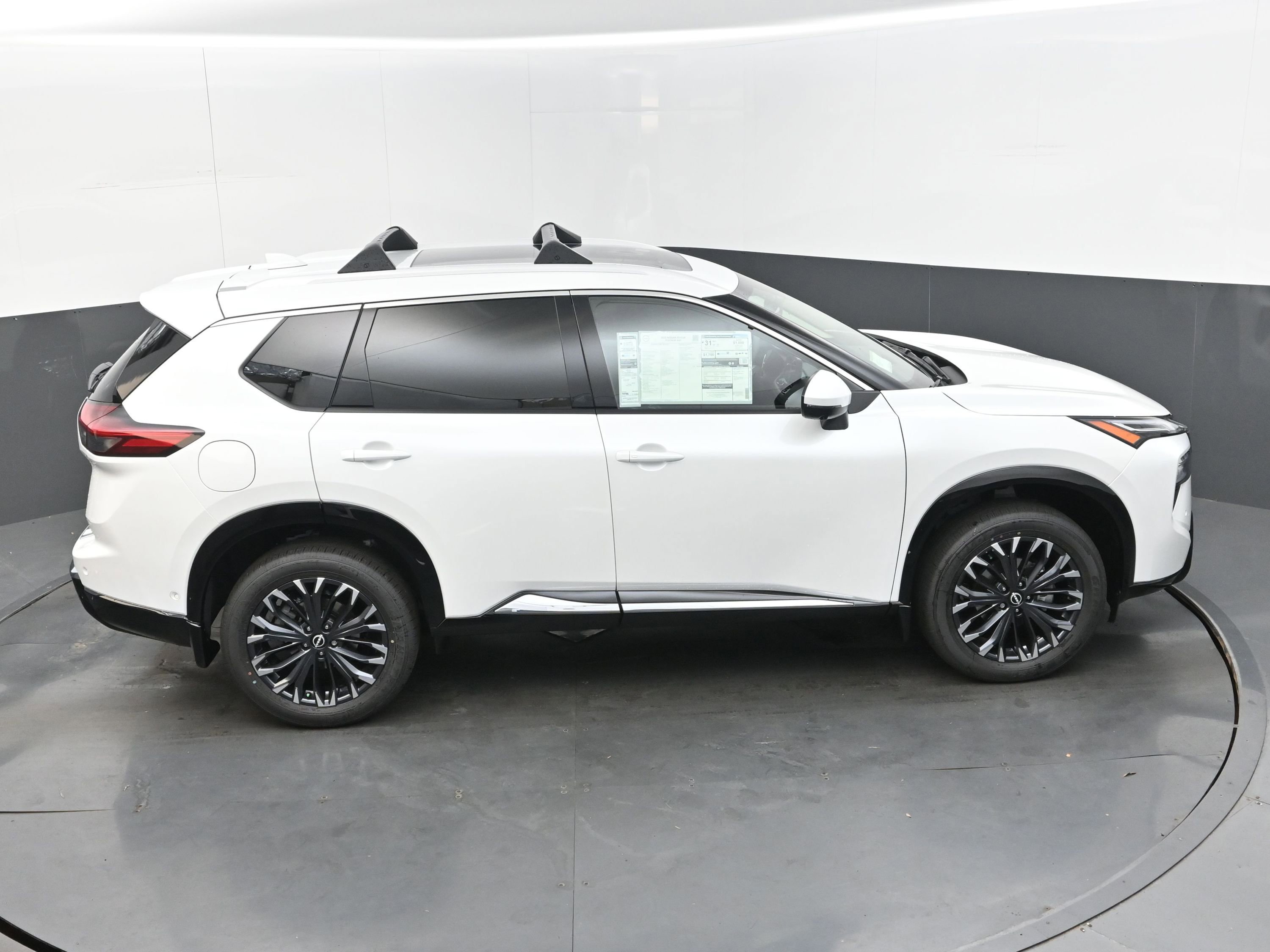 New 2025 Nissan Rogue Platinum w/ Platinum Premium Package image 33