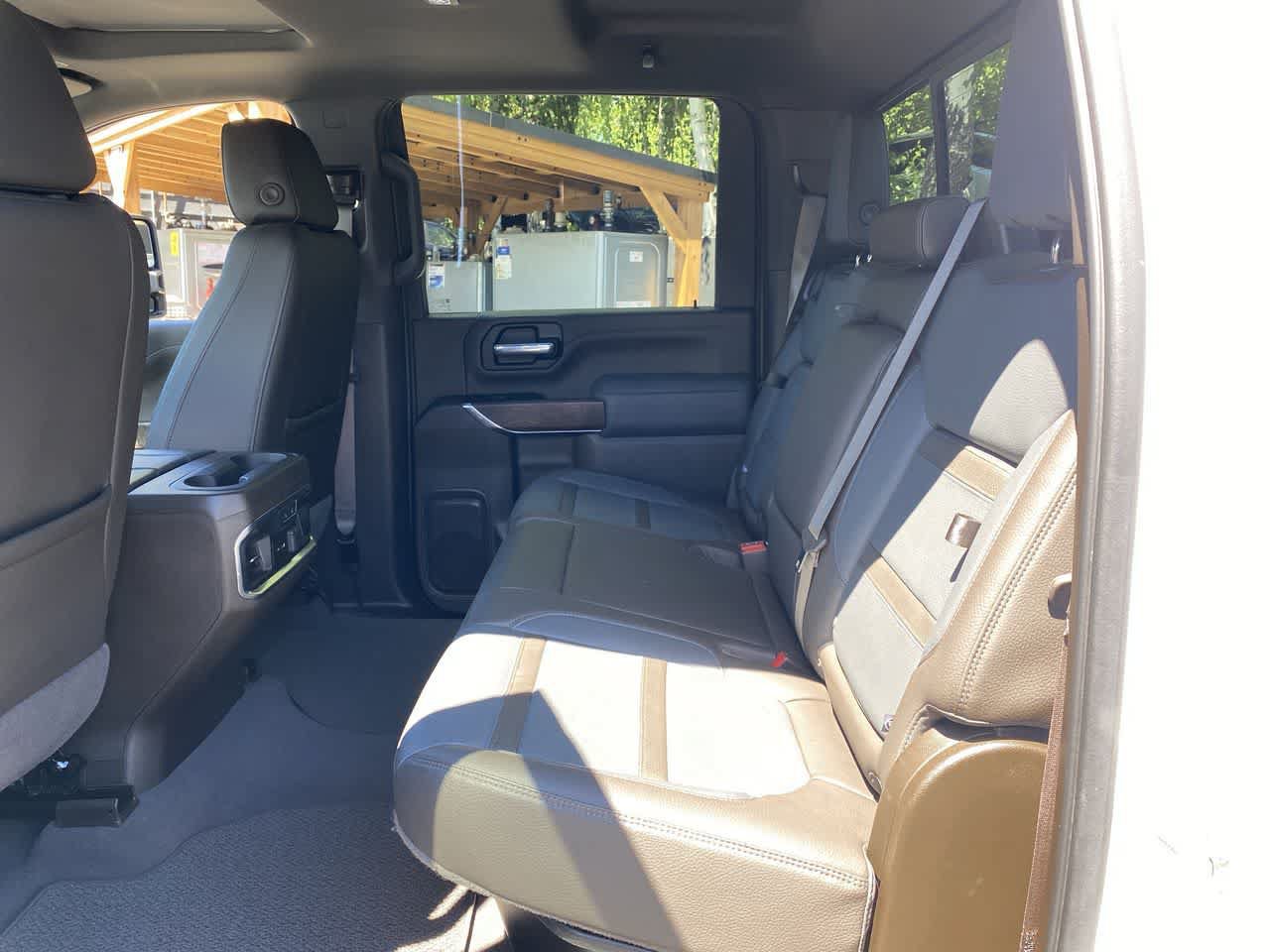 Used 2023 GMC Sierra 3500 Denali w/ Denali Ultimate Package AWD/4WD image 16