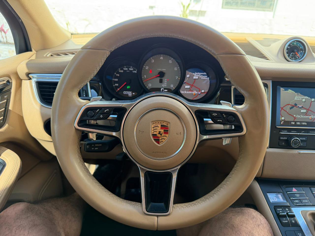 Used 2015 Porsche Macan S image 26