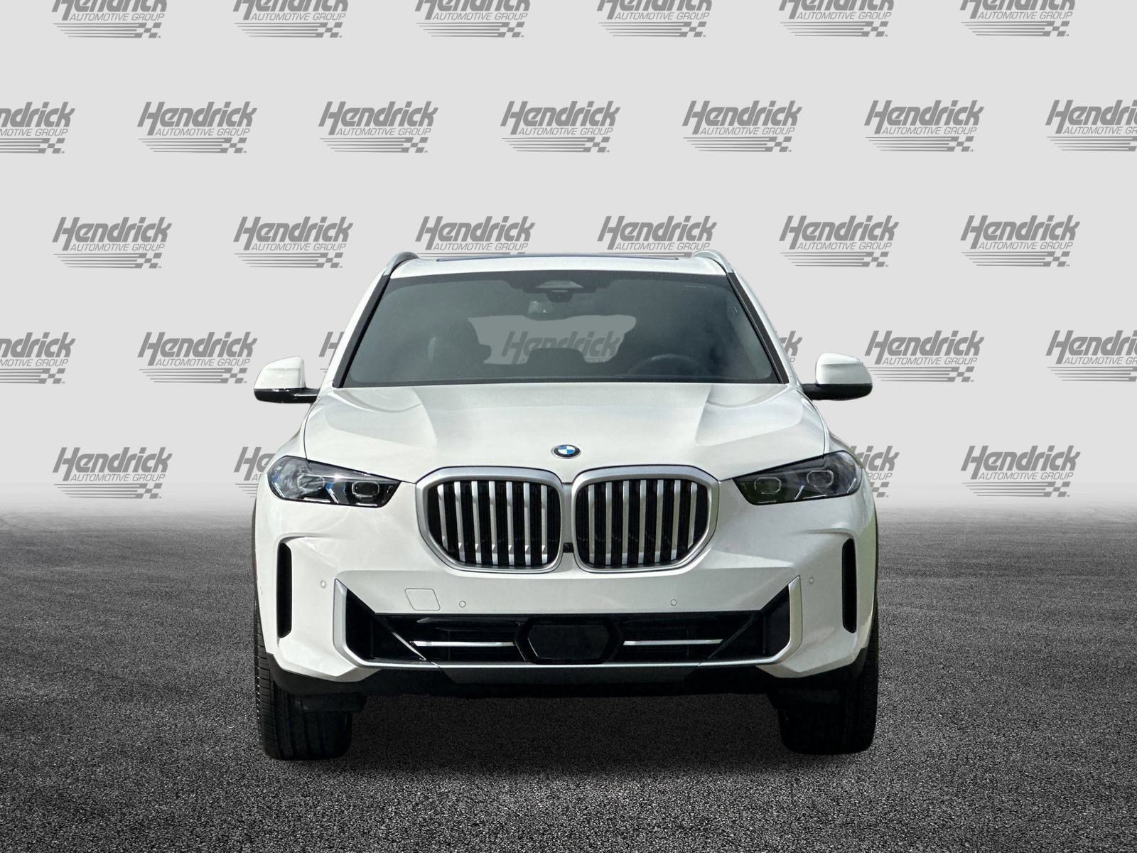 New 2026 BMW X5 xDrive40i w/ Premium Package AWD/4WD image 3